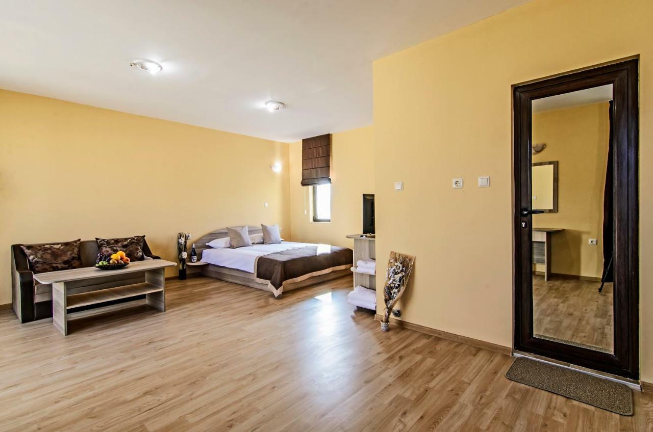 Alex Village Shkorpilovtsi Luaran gambar
